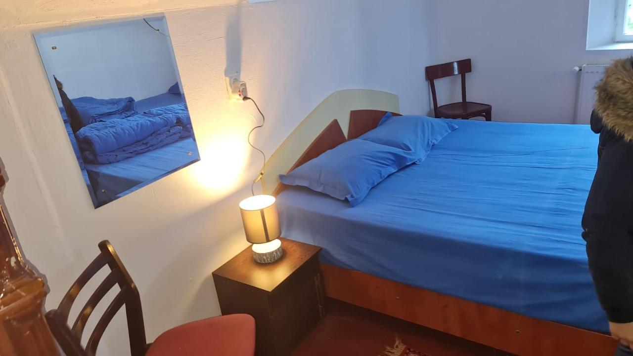 Camping Aviator Busteni, Camere Buitenkant foto