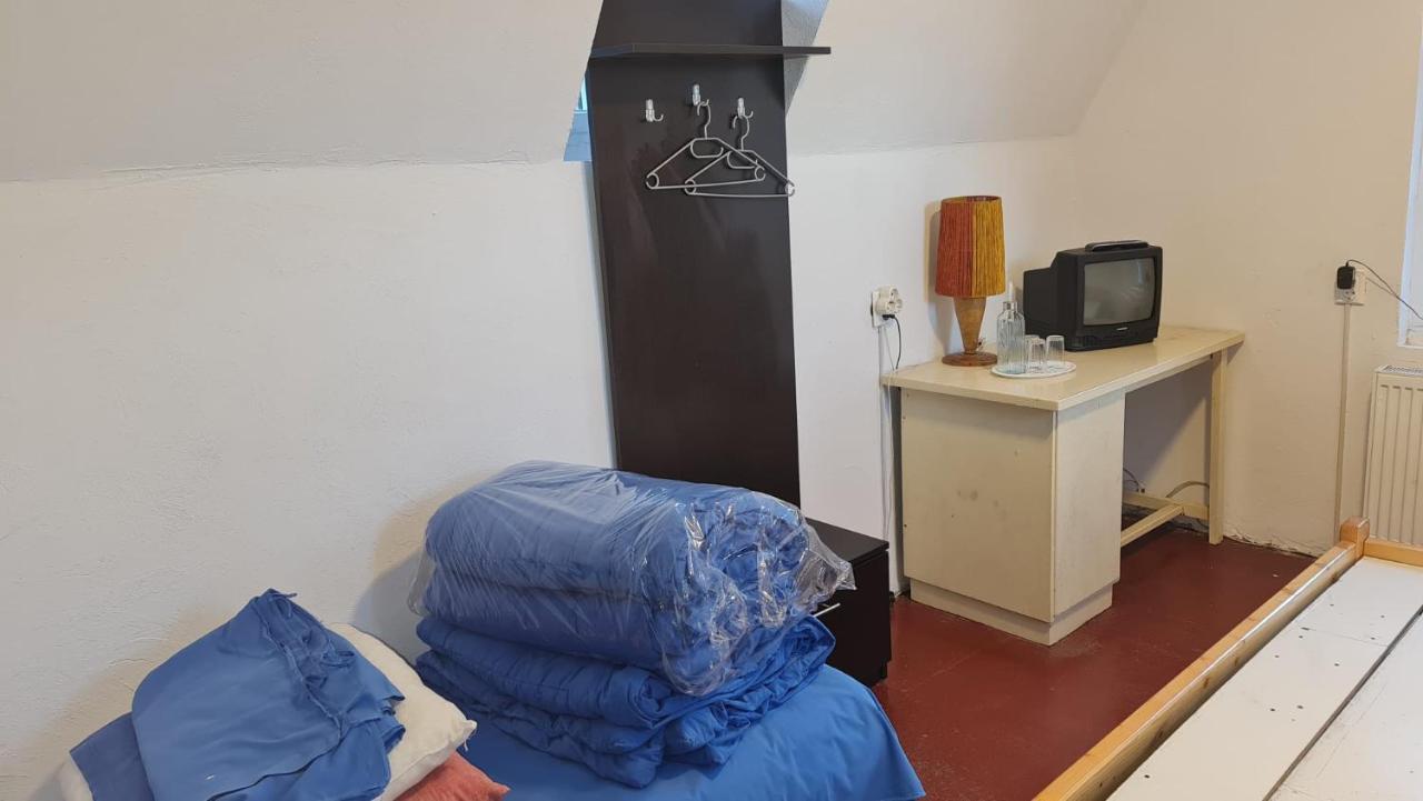 Camping Aviator Busteni, Camere Buitenkant foto