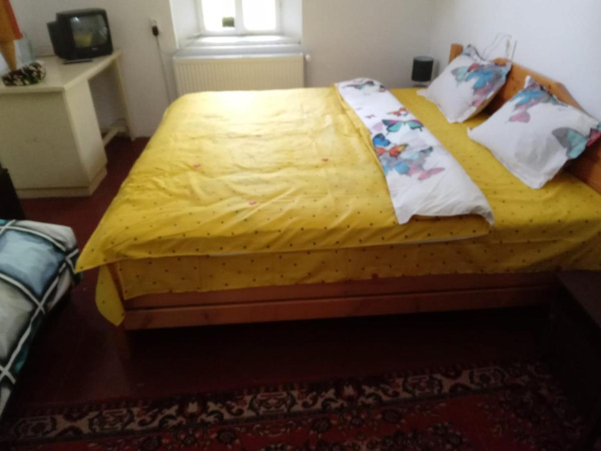 Camping Aviator Busteni, Camere Buitenkant foto